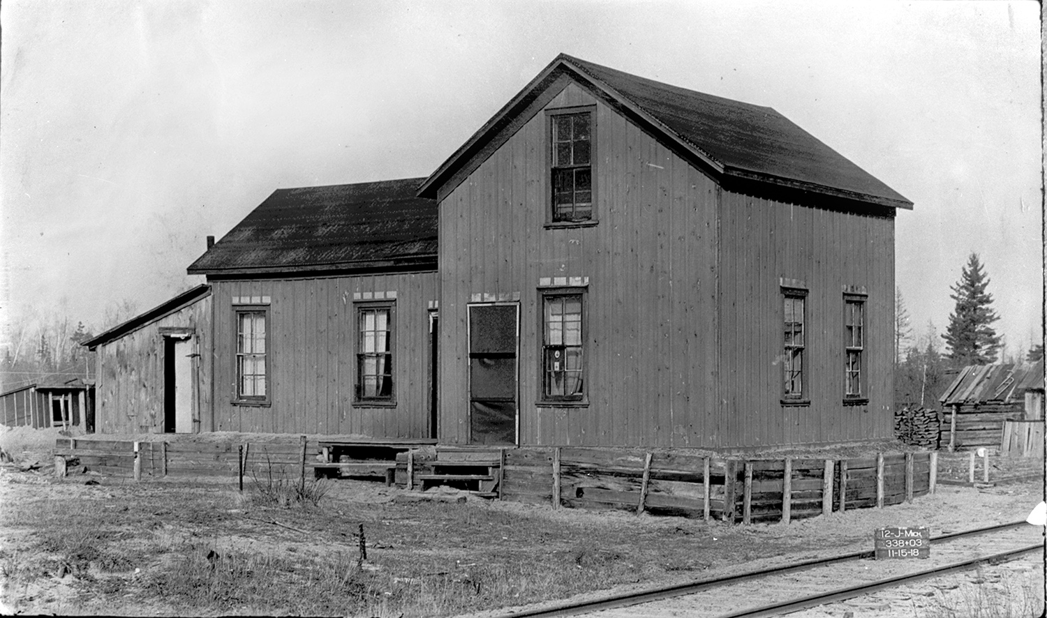 MC Kneeland Depot